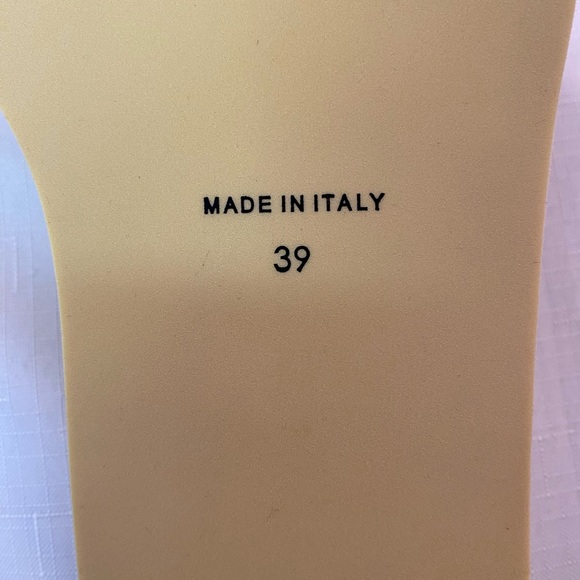 Gia Borghini Women's Yellow Leather Thong Slide Sandals Size US 9/ EU 39 $475 - Picture 4 of 16